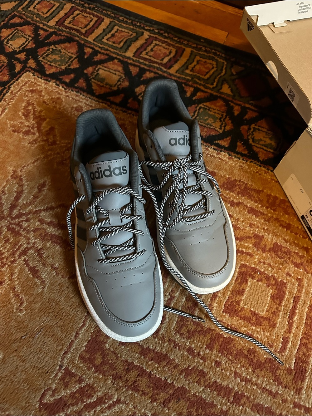 Boys adidas low top gray and black